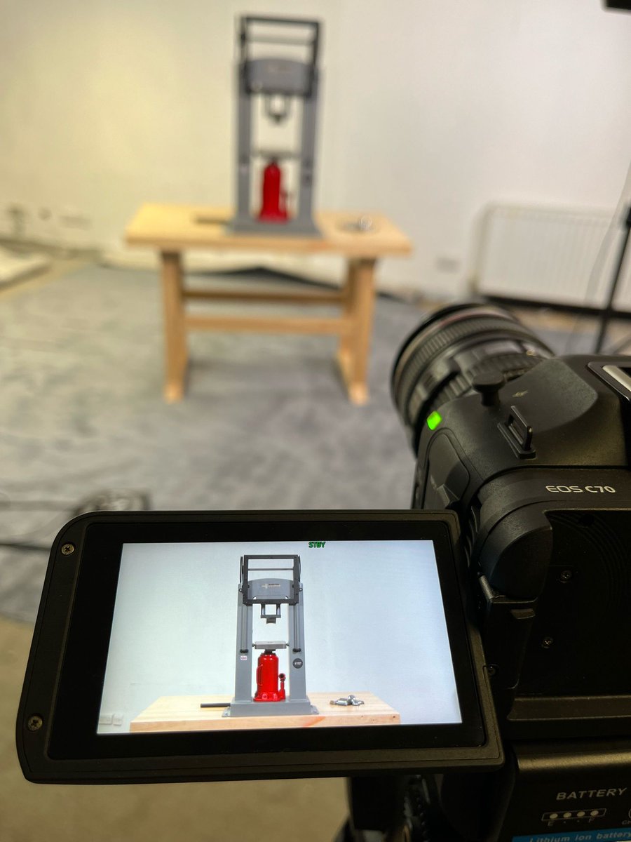 We’re back on location at Durston Tools in High Wycombe this morning - filming our 15th series of product videos: buff.ly/4fz42JL