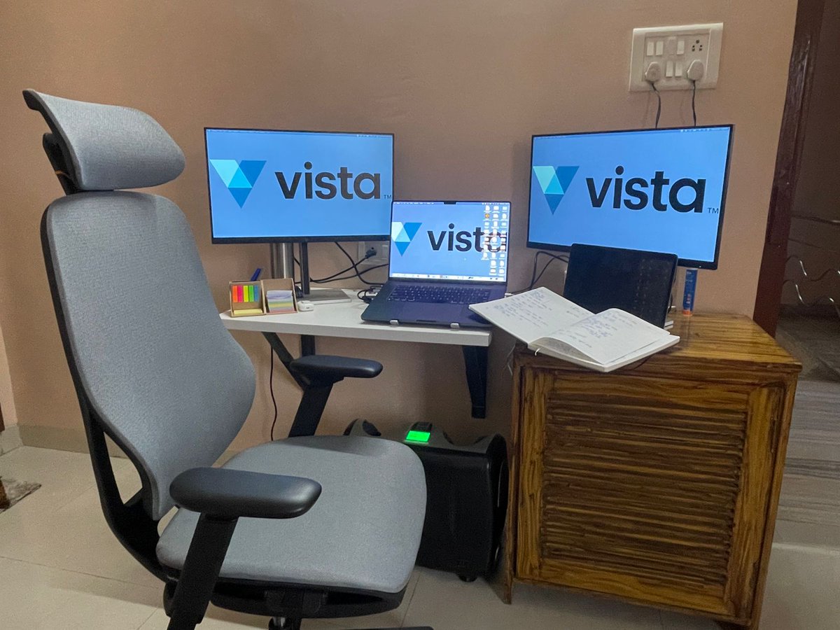 superergo_in's tweet image. Love it when customers share the photo of the work setup with all new @superergo_in chair.

@DevinBarochiya - thank you for choosing us and hope this helps you in your ergonomic journey. Love your setup! 🔥 

#superergo #drop2 #ergonomicchair #sitbetter #workbetter
