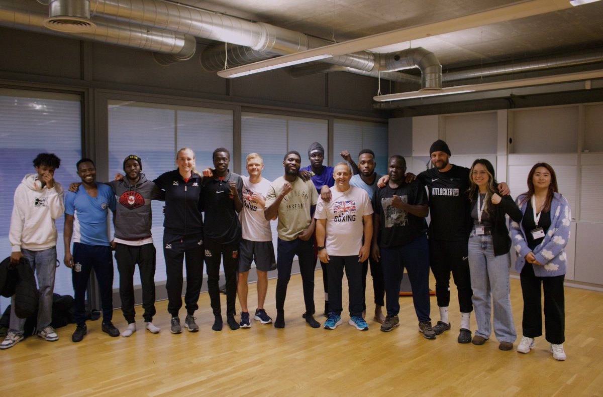 🥊👊 Yesterday, in collaboration with one of our charity partners, <a href="/SheffieldMind/">Sheffield Mind Ltd</a>, we joined <a href="/furdday/">FURD</a> at the U-Mix Centre in Sheffield to deliver a boxing taster session.

Delivering the hour long session on behalf of GB Boxing were podium coach Gary Hale, middleweight Kerry
