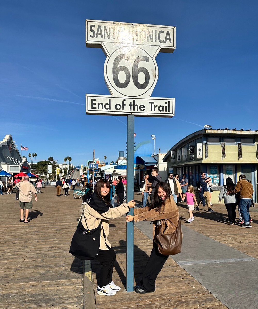 bremen_school's tweet photo. 🇺🇸~1日目終了~🐾
あっというまに1日目が終わりました!
🏖️サンタモニカで観光
🛒アメリカのペットショップでお買い物
💫バーバンクの街をみんなでぶらり
日本が18時なら向こうは夜の1時...
いい夢みてね!!
#ブレーメン #bremen
#アメリカ #海外研修
#SantaMonica
#Barbank https://t.co/MS3luYUyOJ