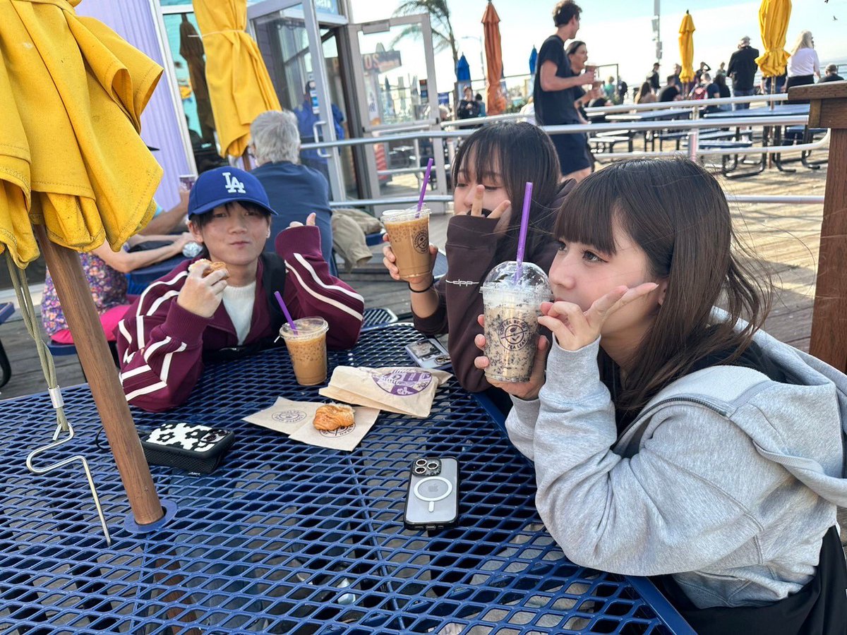 bremen_school's tweet photo. 🇺🇸~1日目終了~🐾
あっというまに1日目が終わりました!
🏖️サンタモニカで観光
🛒アメリカのペットショップでお買い物
💫バーバンクの街をみんなでぶらり
日本が18時なら向こうは夜の1時...
いい夢みてね!!
#ブレーメン #bremen
#アメリカ #海外研修
#SantaMonica
#Barbank https://t.co/MS3luYUyOJ