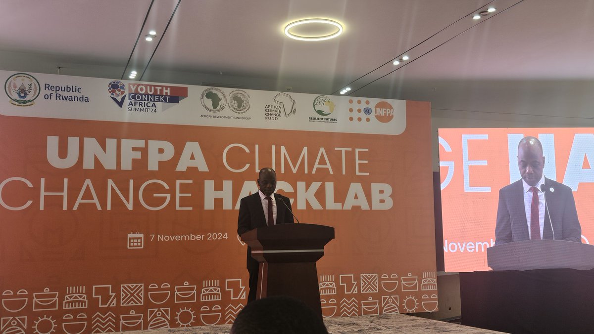 TaPwiChi's tweet photo. We are here!! Excited to hear from the 8 innovators today. @UNFPARwanda Rep, Dr. Adelakin, reminds us that achieving the SDGs needs new ways of working. The ground breaking innovations will help us achieve SRHR for the young people of beautiful Africa.
#climatechangehacklab https://t.co/MpCcg3NUh4