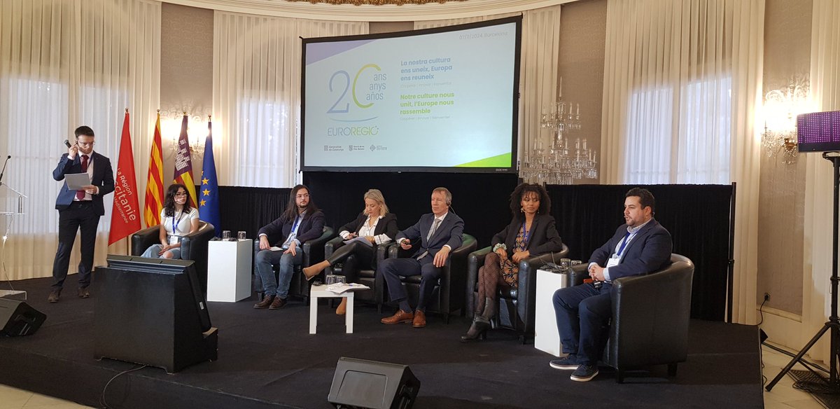 Inici de l'acte dels 20 anys de l'Euroregió en què ha participat l'@amic_acpg comunicant i fent difussió dels actes del projecte Joves i Europa Verda <a href="/y4greenerf/">y4greenerf</a> a través dels mitjans de proximitat #euroregio #europaverda
