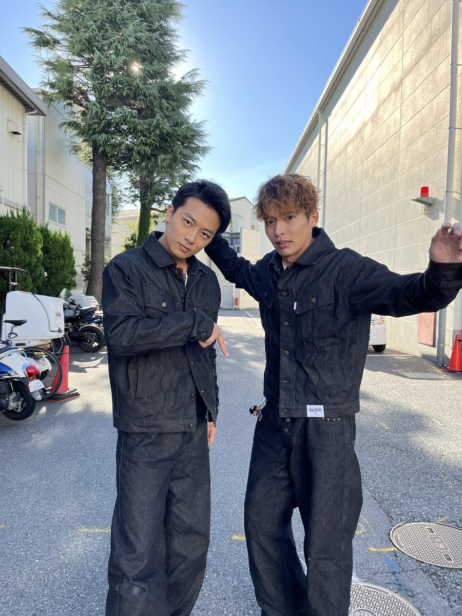 saitoryu616's tweet image. 理くんとお揃いコーデ

#BADWAY 
#また背伸び 
#いじられにきてるよね