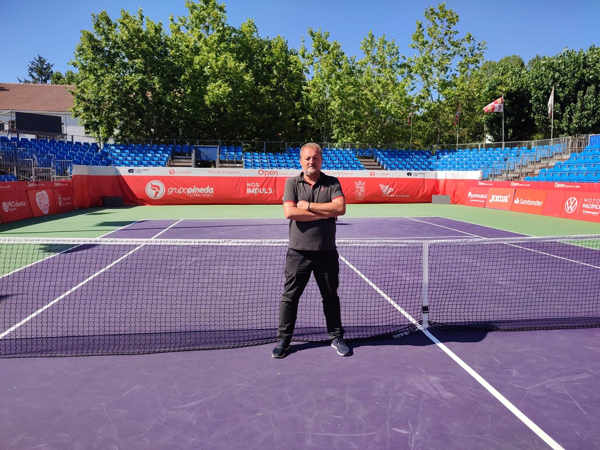 .<a href="/Israelgmontejo/">Israel G Montejo</a> , director de <a href="/intenis/">Industria del Tenis</a> , galardonado con el Premio Estela Cántabra de la Federación Cántabra de Tenis

industriadeltenis.com/israel-g-monte…