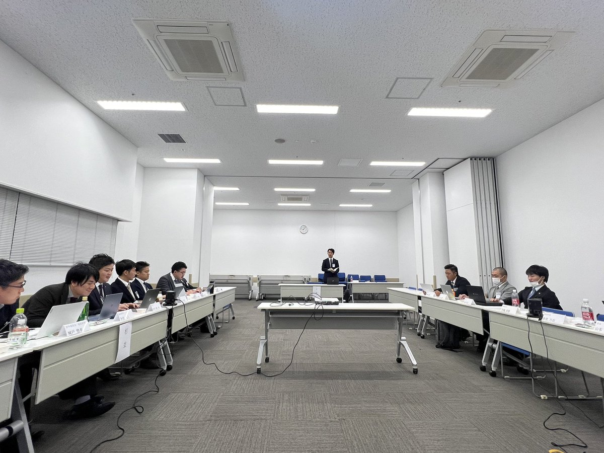 練馬区委員会さんと合同委員会❣️
入会本年度で、堂々たる上程に答弁。
素晴らしかったです😊