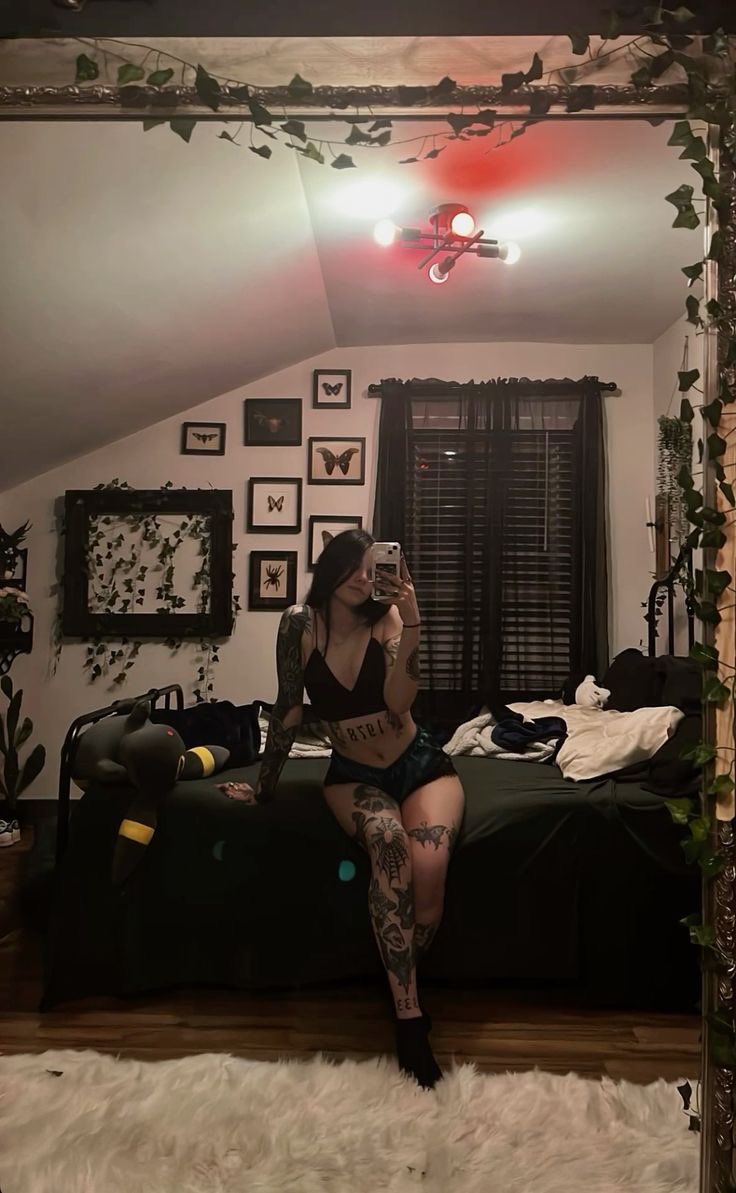 whispizb's tweet image. 𝖥𝖠𝖢𝖤 𝖢𝖠𝖱𝖣.                        𝖡𝖮𝖣𝖸 𝖢𝖠𝖱𝖣.