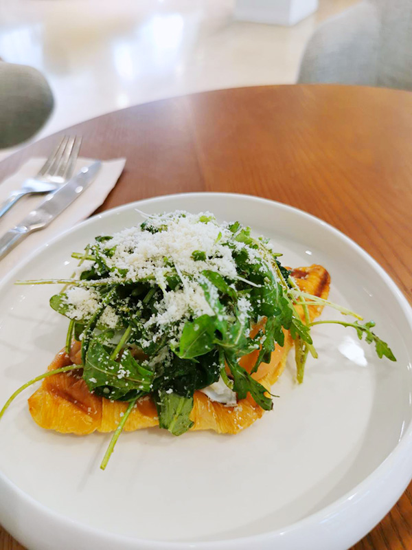 sukhumvitcafe's tweet photo. Overdote all day brunch cafe เปิดใหม่ย่านพระโขนง ตั้งอยู่ในโครางการ W district ใกล้ BTS แถมยังเป็นคาเฟ่ pet friendly อีกด้วย เพื่อนๆสามารถอ่านรีวิวฉบับเต็มได้ที่ https://t.co/DcuNTrK482

@aroii @aroiipaiadk @Kin24hrs
#คาเฟ่น่านั่ง #อร่อยไปแดก #อร่อยบอกต่อ https://t.co/MsI3j9HIKN