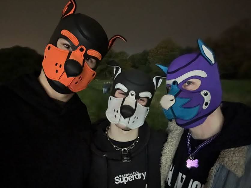 Bit 🔥 (@lilbitpup) on Twitter photo Fireworks doggos!
So so happy to have my two boyfwiems back, so went to see some big bangs of course! 💥💥
🟠 <a href="/pupsparkyboi/">Pup Sparky Boi</a> 🟣 <a href="/SpyroPup/">Spyro/TJ ➡️ @horny.yeen.tj</a> Fireworks doggos!
So so happy to have my two boyfwiems back, so went to see some big bangs of course! 💥💥
🟠 <a href="/pupsparkyboi/">Pup Sparky Boi</a> 🟣 <a href="/SpyroPup/">Spyro/TJ ➡️ @horny.yeen.tj</a>