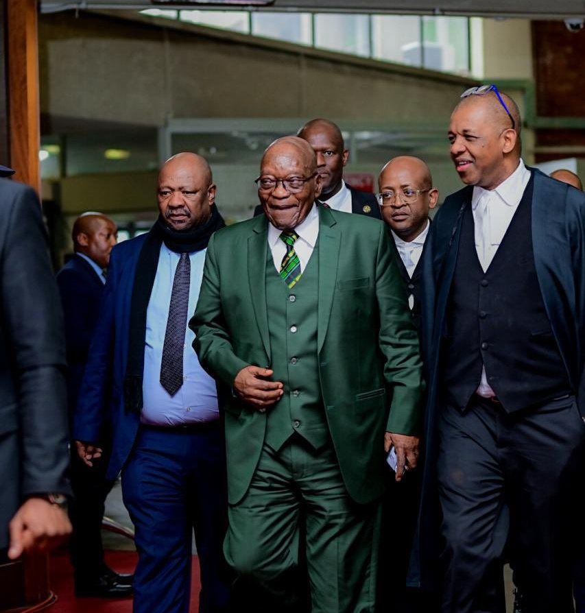 setlhalokat's tweet image. It looks like EFF leaders are behind the MKP formation #dalimpofu #NPA2024, The #2024IsOur1994 was referring to the cleansing we are experiencing. Funny enough the signs were there since February 2024 but we thought we were paranoid.