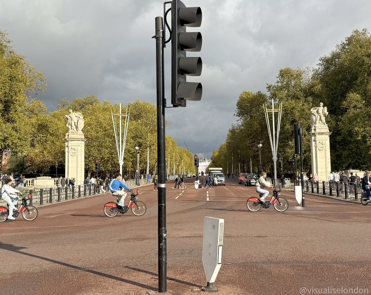 visualiselondon tweet media