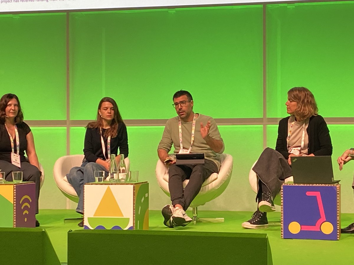 SmartCityexpo's tweet photo. 🎙️ “Our  three  main  pillars  of  the  transformative  design  for  the  future  neighborhood  are:  Having  climate  neutral  neighborhoods,  being  climatically  resilient  neighborhood  and  lastly  that  the  neighborhoods  have  opportunities  for  everyone.”

-  Francesc  Arolas  Pou  from  Ajuntament  de  Granollers
#SCEWC24