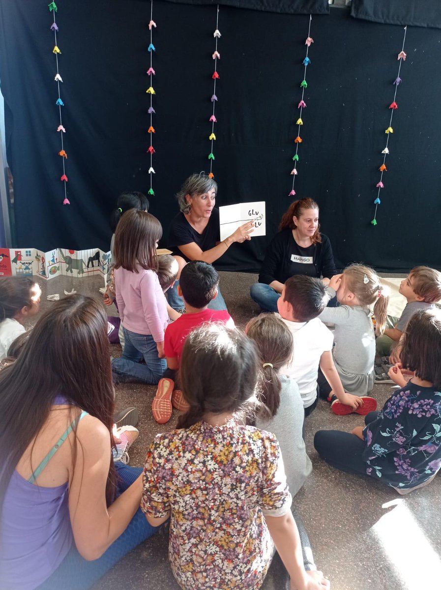 biblioametlla (@biblioametlla) on Twitter photo Exposició MIRAR ÉS LLEGIR
fins al 14/11/24
Visca la poesia visual! 👁️📚❤️
🔗bit.ly/488K1HL
<a href="/Imapla9/">Imma Pla Santamans</a> <a href="/AjAmetllaValles/">Ajuntament de l'Ametlla del Vallès</a> @escolaberti <a href="/EscElsCingles/">Escola Els Cingles</a> <a href="/bibliotequesXBM/">BibliotequesXBM</a> <a href="/bibliotequescat/">Biblioteques</a> Exposició MIRAR ÉS LLEGIR
fins al 14/11/24
Visca la poesia visual! 👁️📚❤️
🔗bit.ly/488K1HL
<a href="/Imapla9/">Imma Pla Santamans</a> <a href="/AjAmetllaValles/">Ajuntament de l'Ametlla del Vallès</a> @escolaberti <a href="/EscElsCingles/">Escola Els Cingles</a> <a href="/bibliotequesXBM/">BibliotequesXBM</a> <a href="/bibliotequescat/">Biblioteques</a>