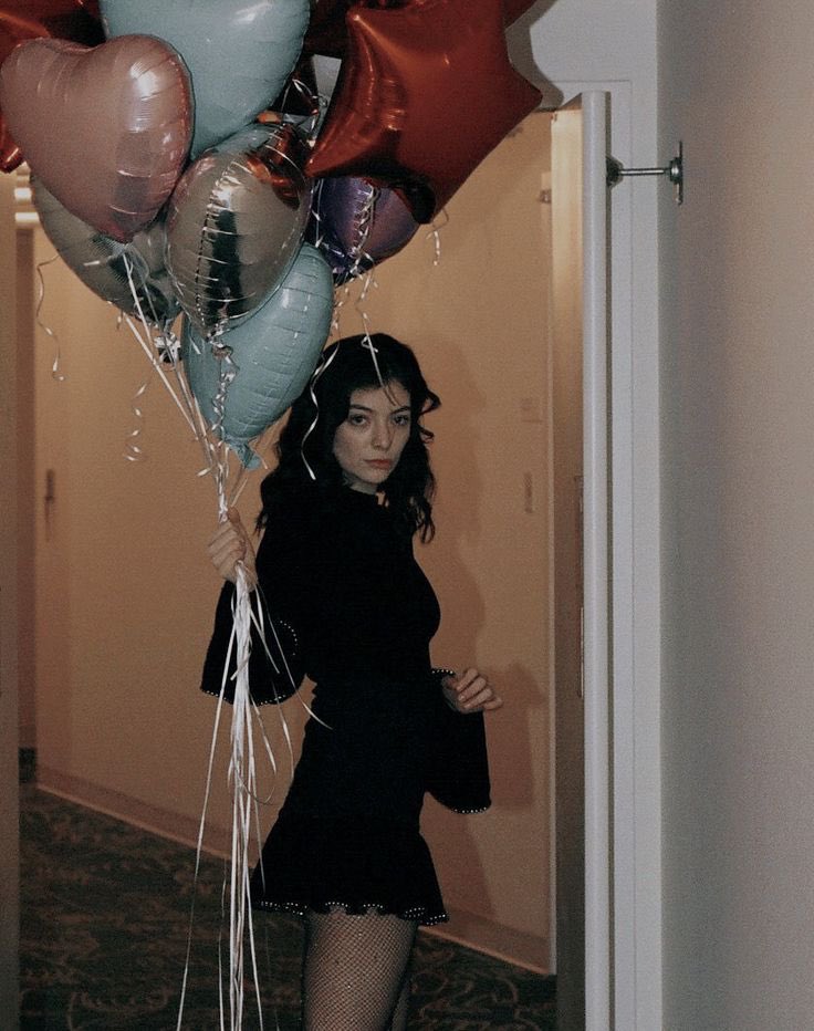 ameliabiIity's tweet photo. HAPPY BIRTHDAY TO OUR LORDE AND SAVIOR🫶 https://t.co/6NCYupWPqV