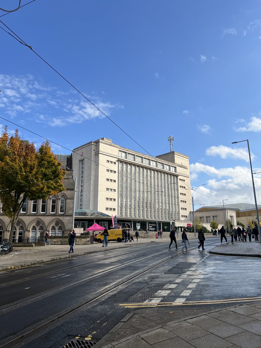 NottmTrentUni's tweet photo. Nothing beats seeing our campuses in person 😍

Book your place on our #NTUOpenDay on Saturday 30 November to:
🤝 Speak to our staff and students
🤩 Try your course of interest
🚶‍♀️ Explore our campuses and Nottingham

Book your place: https://t.co/9OzRF9Yw7y https://t.co/kOUCsfCUrw