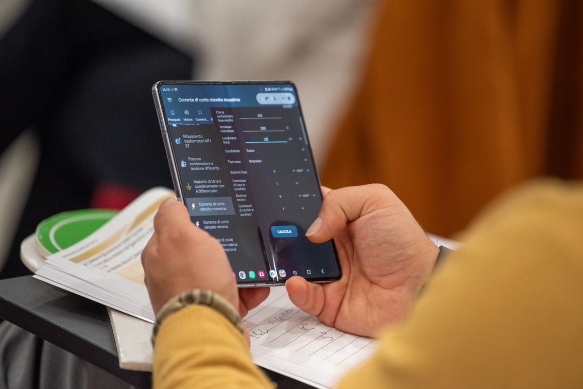 egal_net's tweet image. The official photos of the event #IlluminationDays2024 in which I presented with Alessio Piamonti the new calculation &quot;Protection of the cable from short circuit&quot;.
Bologna, October 11 and 12.

#EgalNet #ElectricalCalculations #IlluminationDays #ElettricistiIlluminati