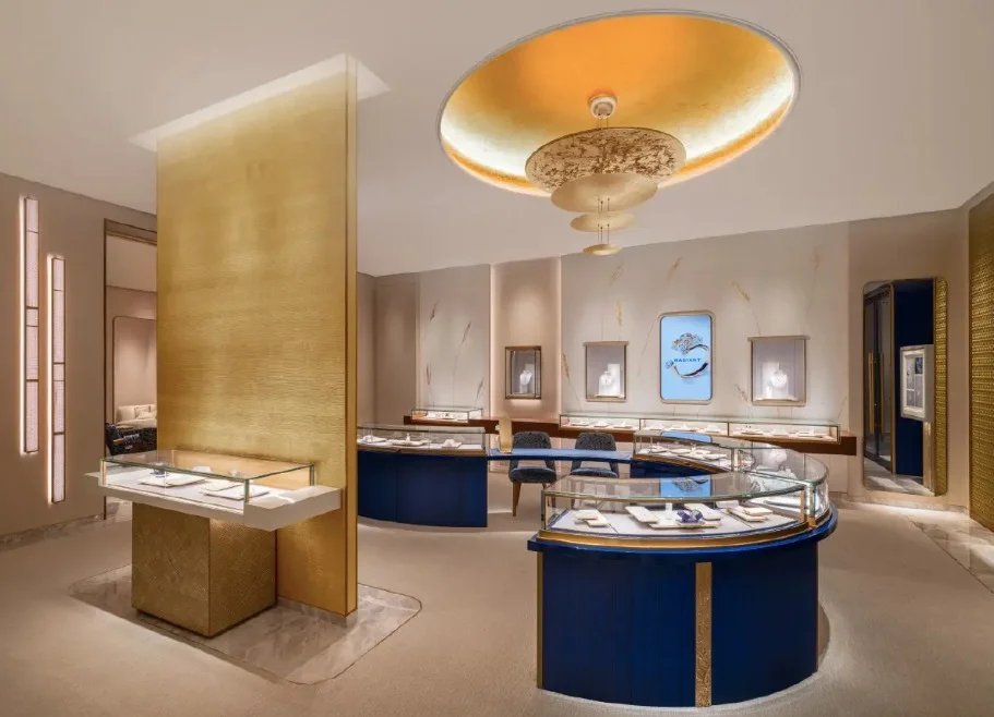 dg_showcase's tweet image. ✨ Space Planning and Visual Hierarchy: Creating the Perfect Display for Your Jewelry Store ✨
Official Website: degreefurniture.com
Email: sales@degreefurniture.com
WhatsApp: +86 13922429233
#customjewelryshowcases
#customdisplaycase
#jewelrydisplaycase