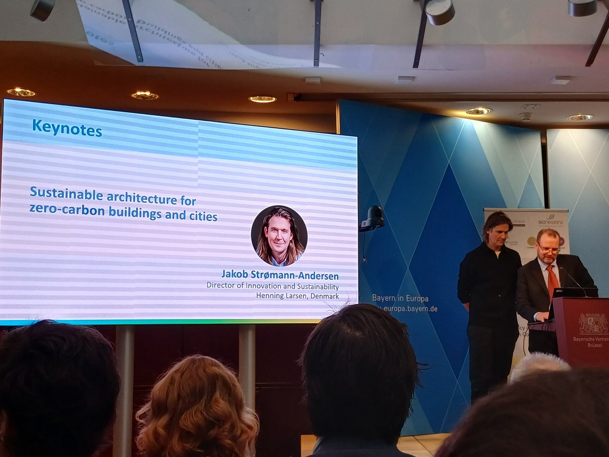 Positiivinen #puurakentaminen konferenssi käynnissä Brysselissä Baijerin edustustossa! @HLArchitects lavalla. Heillä yli 700 arkkitehtiä ja yli 80 % projekteista #puu'ta! Tanskalaiset osaa.