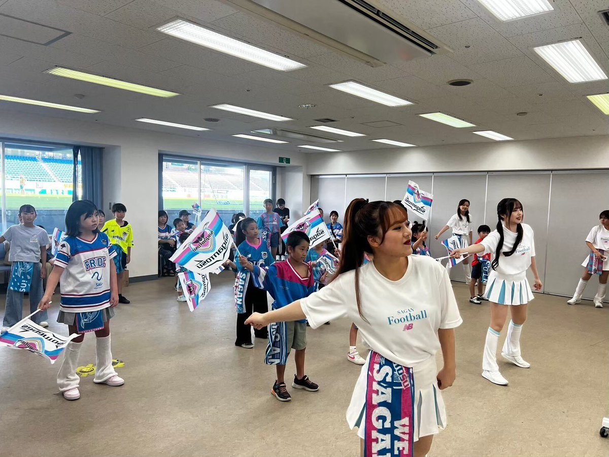 saganofficial17's tweet photo. ＼📢【サガンティーナと一緒に踊ろう！】ワークショップ開催のお知らせ❗️／

12/8(日)ジュビロ磐田戦、披露に向けてサガンティーナによるパフォーマンスレッスン会を開催します💫

■応募対象:5歳〜25歳の男女
■参加費:2,000円
■応募期間:〜11/17(日)23:59
※先着順ではございません。期間内にご応募ください。

🔻詳細
https://t.co/CAYMdUSjAX

たくさんのご応募お待ちしております🙌🏻
#sagantina
#サ���ンティーナ
#サガン鳥栖