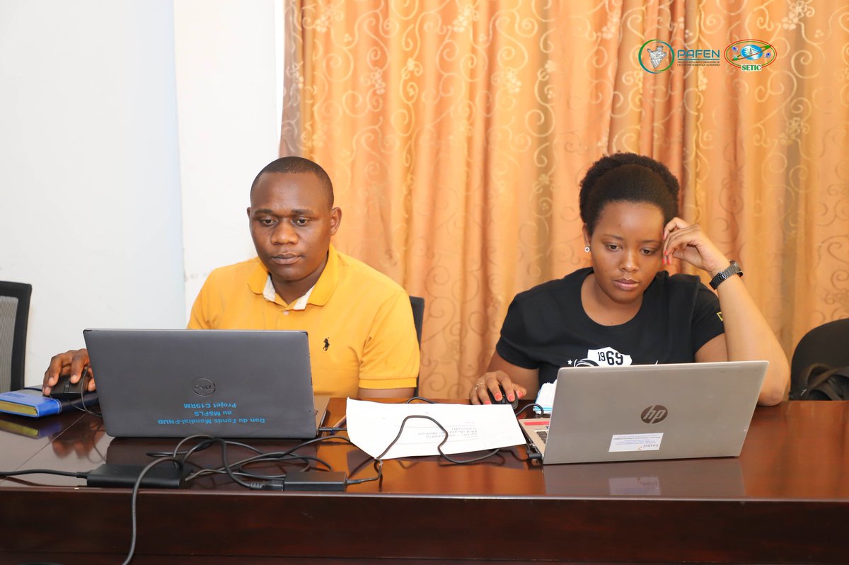 seticburundi's tweet photo. Dans le cadre de l'accompagnement des institutions publiques, le @seticburundi organise, ce 7/11/2024, une formation sur la gestion et l'utilisation de la messagerie professionnelle, à l'intention d'une équipe de cadres du @mspls_bdi  #PROGISSA. 
@KwaNtare
@BurundiGov
@mincotim https://t.co/kAnNUhofY4