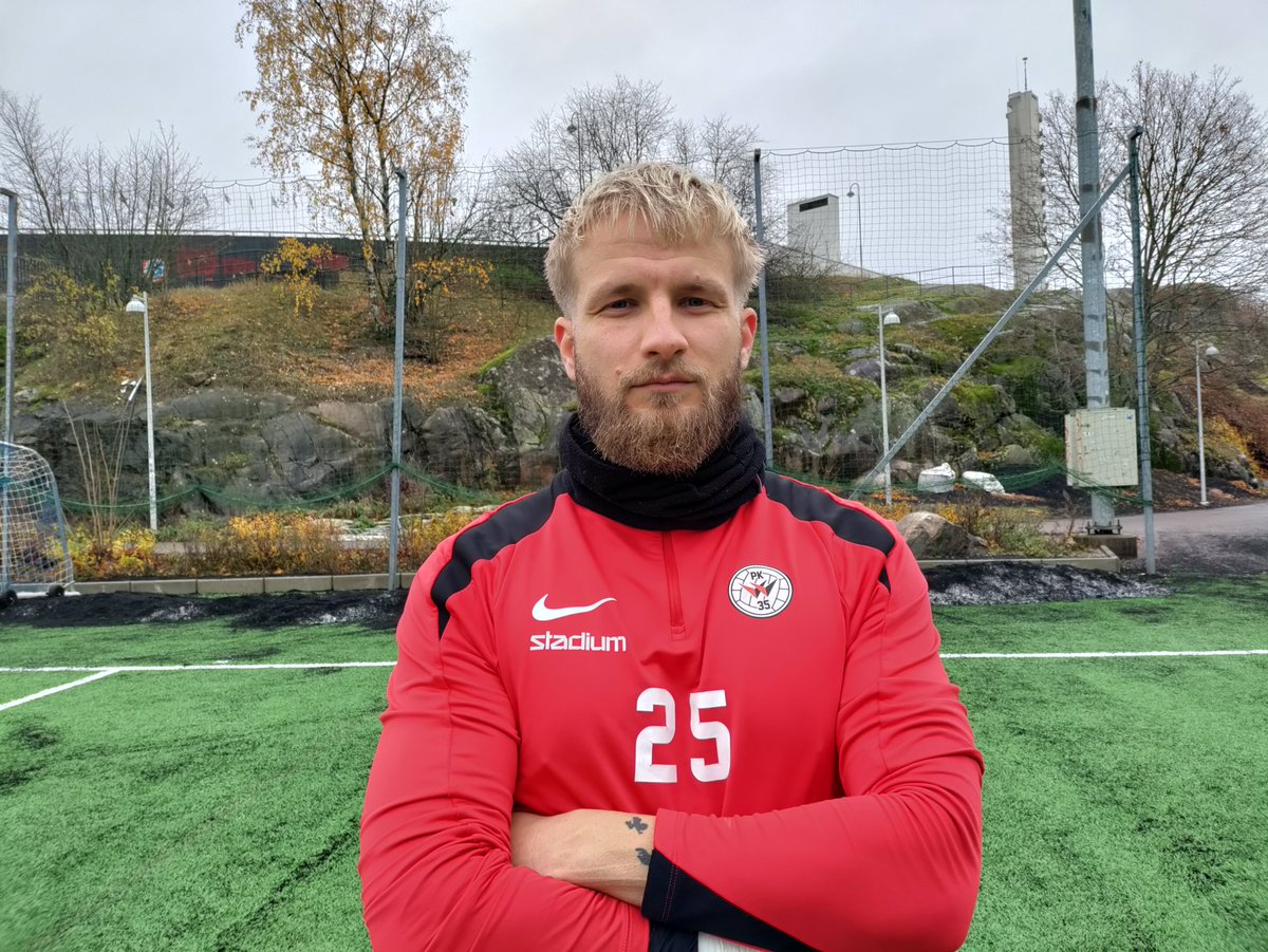 PK35_Miehet's tweet photo. ✍ Ville Viljala jatkaa!

PK-35 ja maalivahti Ville Viljala ovat solmineet kauden 2025 kattavan sopimuksen.

Lue lisää: https://t.co/OWKRRn6Afd

#Punamusta #Ykkösliiga https://t.co/IPpDcwcECN