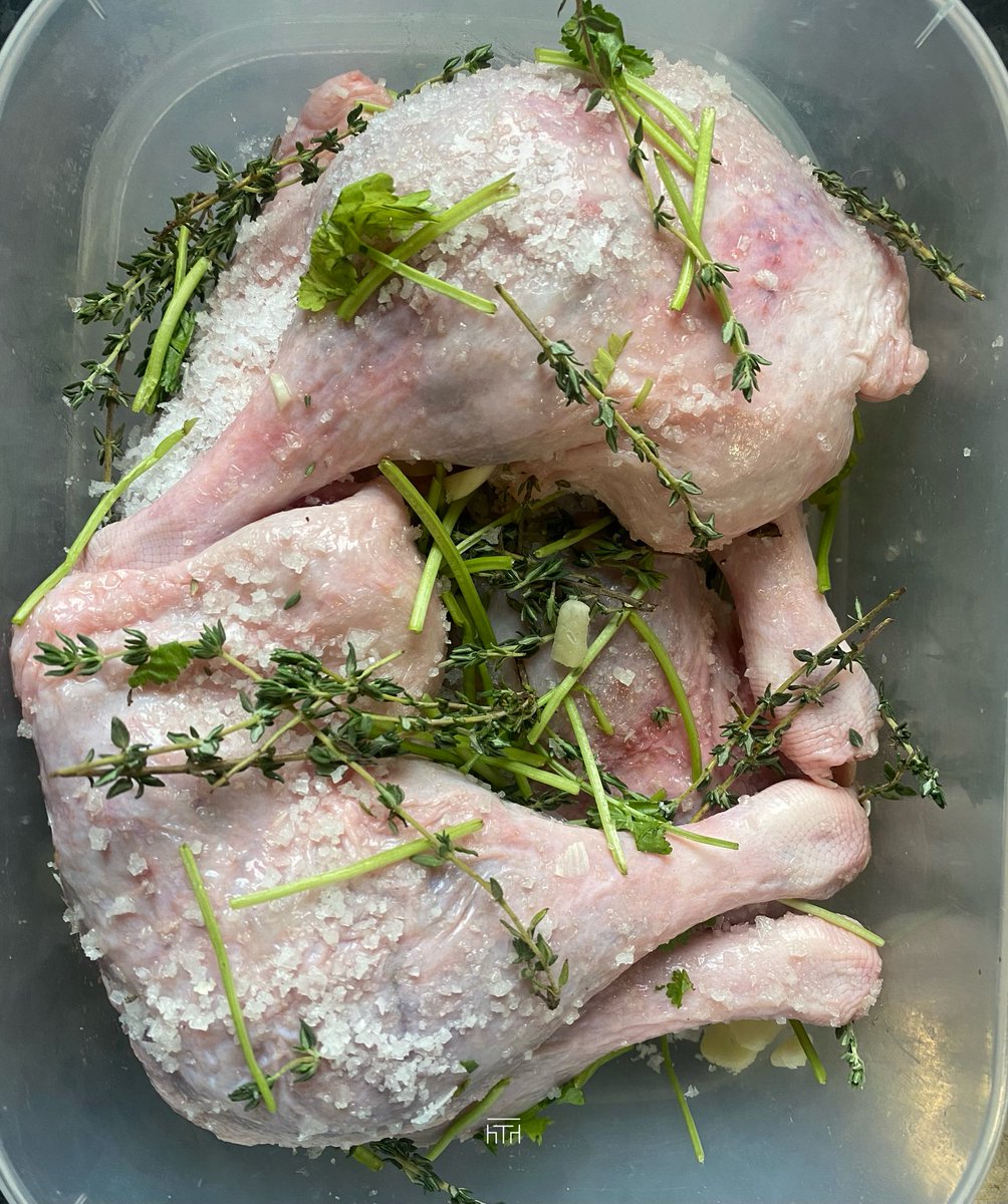 tomroberts2789's tweet image. Hoisin &amp;amp; spring onion duck croquettes with satay sauce, jasmine rice &amp;amp; pak choi

A two day process to make this dish but well worth the effort 👌 

☎️ 07305 613062
📧 tom@tomrobertschef.com
🖥 tomrobertschef.com
📸 @tomrobertschef 

#privatechef #chef #foodie #manchester