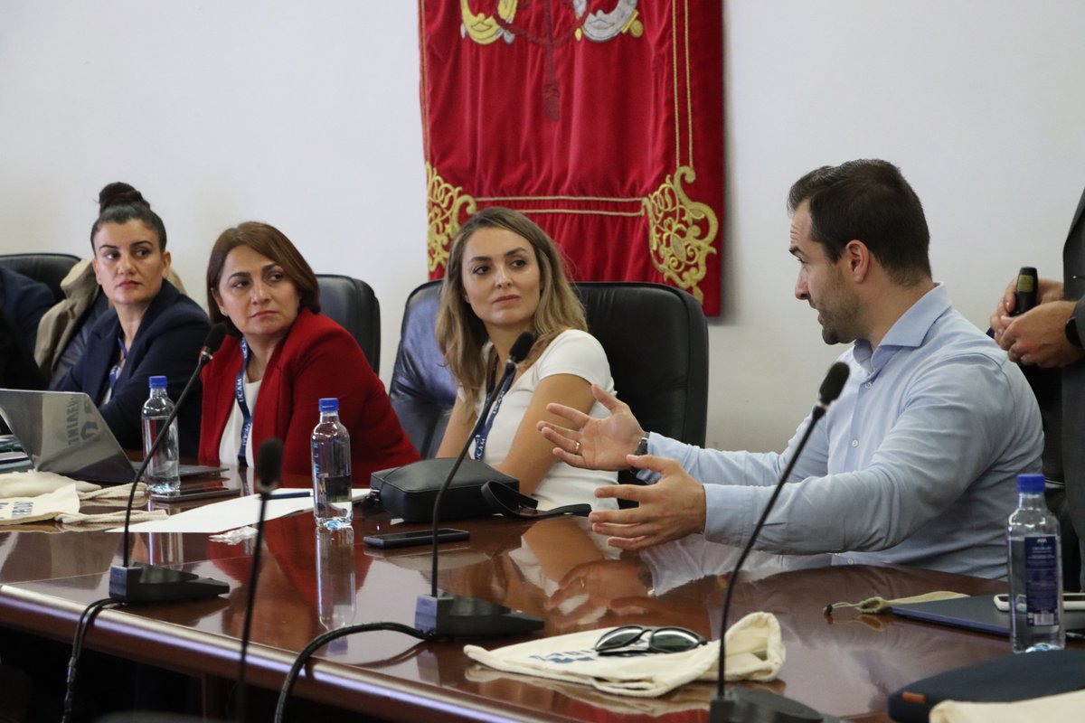 WomenUporg tweet media