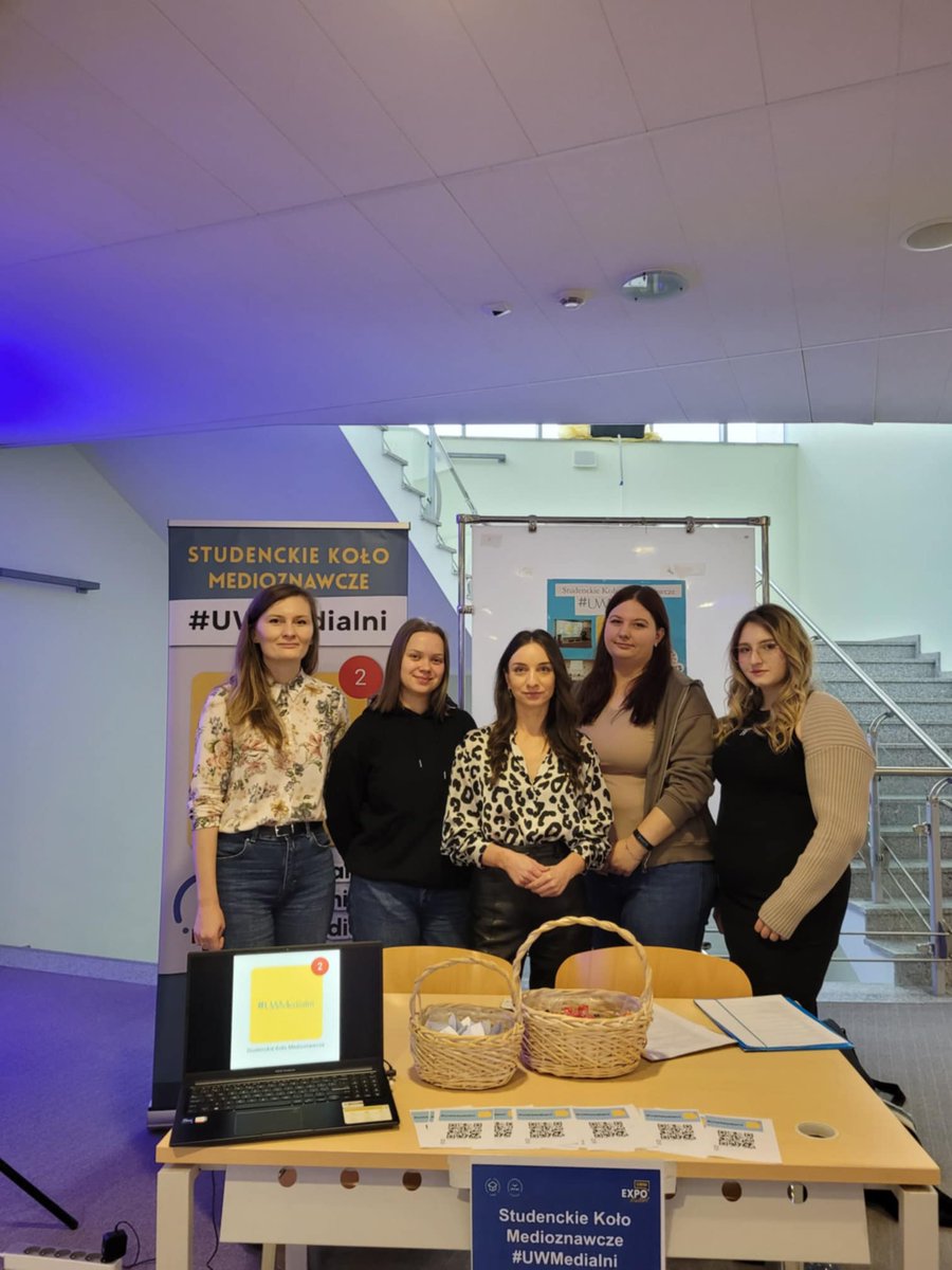 DziKS_UWM's tweet photo. Zapraszamy do naszego stoiska na Student EXPO 2024 do Biblioteki Uniwersyteckiej UWM. Przyjdź, zobacz i porozmawiaj o tym, jak możesz rozwijać swoje dziennikarskie pasje! #DziKS #UWM #Olsztyn https://t.co/huka9Ntxwy