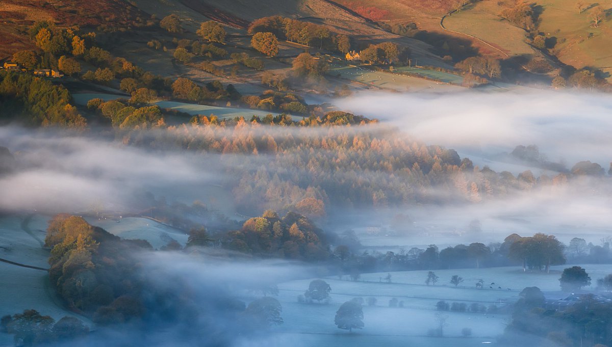 It’s Day 31 of my futile one-woman crusade to keep real images popping up on your feed rather than AI.

Autumn on the hill and winter in the valley. Frost covers the Hope Valley in the Peak District as mist clears from the morning cloud inversion. November can be beautiful.