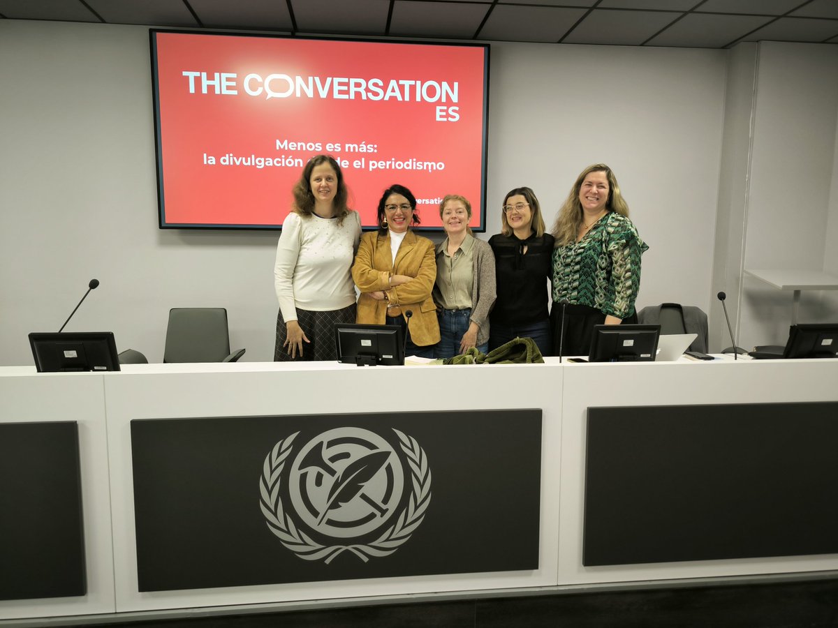 Facultad Ciencias Información (@ucmccinf) on Twitter photo Mónica Bonilla, Lola Delgado y Eva Catalán con <a href="/BreyElisa/">Elisa Brey #Peace #InterculturalDialogue</a> y Graciela Padilla Mónica Bonilla, Lola Delgado y Eva Catalán con <a href="/BreyElisa/">Elisa Brey #Peace #InterculturalDialogue</a> y Graciela Padilla