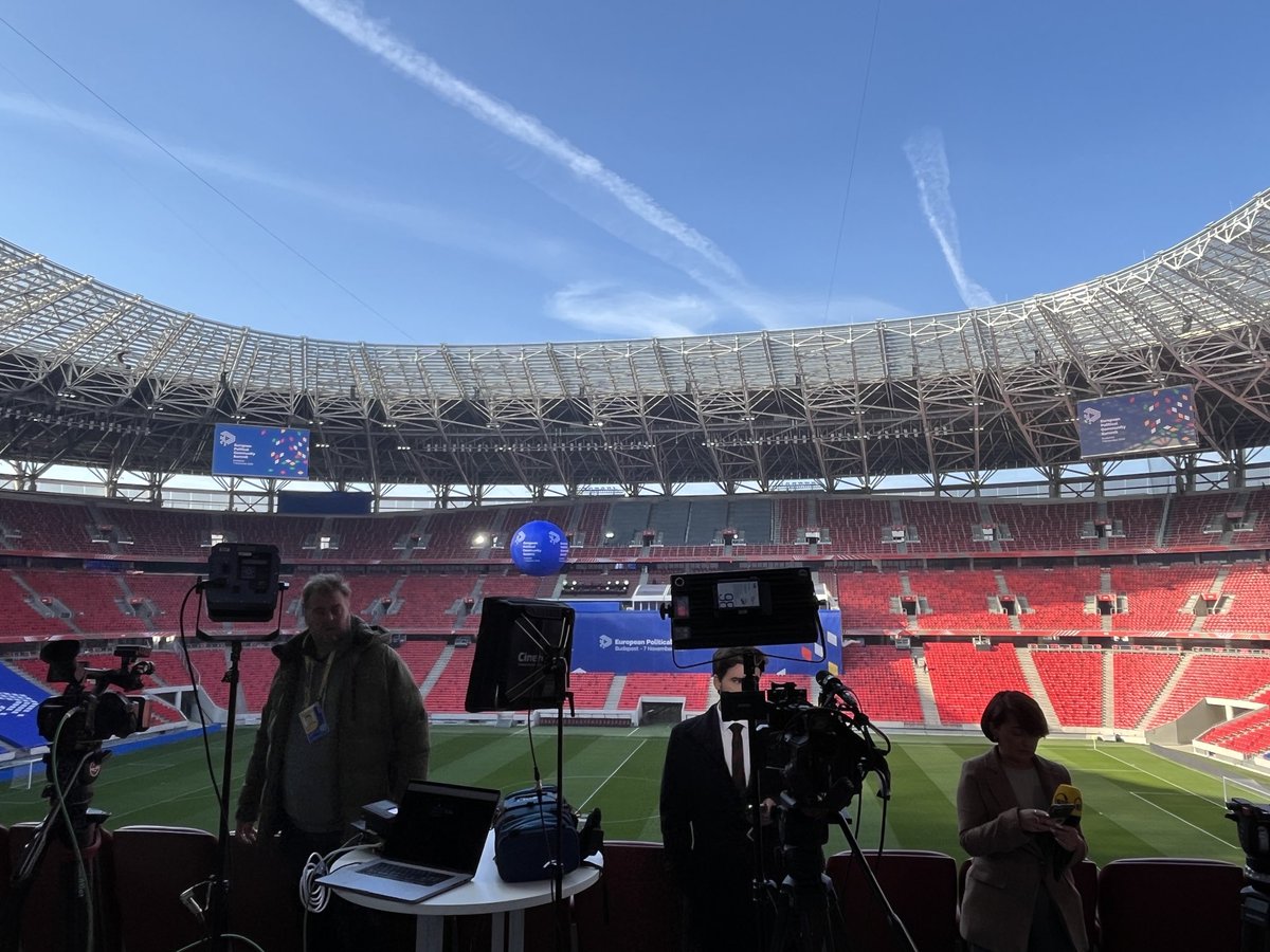 Min første arbejdsopgave på et fodboldstadion #Budapest #EPC