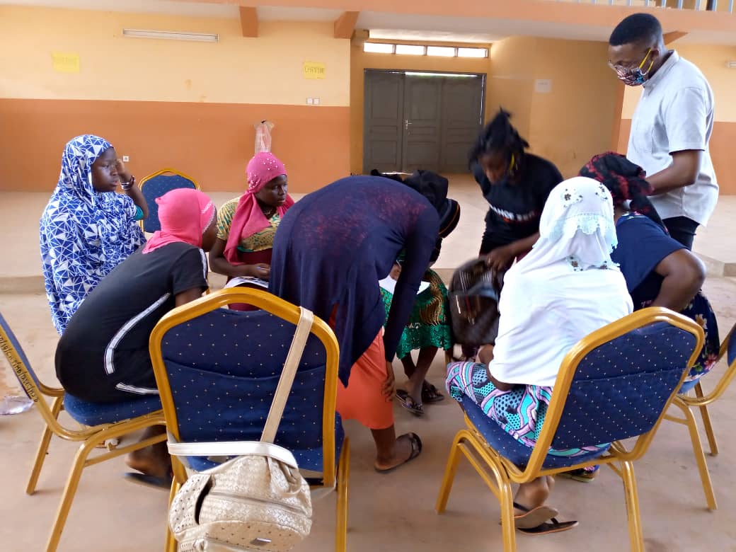 Que de beaux souvenirs. 😍

Ici sur Twitter, une mobilisation spontanée nous a conduit à Bassila avec <a href="/AgbessiFdn/">Fondation Agbessi</a> . 

Pour chaque fille, pour toutes les filles. ✌🏾