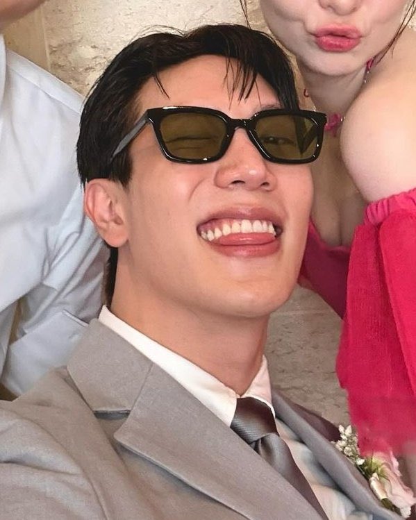 nobody6know's tweet photo. ยอดมนุษย์นักกัดลิ้น กัดทุกที่ กัดทุกโอกาส กัดแล้วหล่อมาก

#grtsp #เกรทสพล https://t.co/SF4GfPXj15