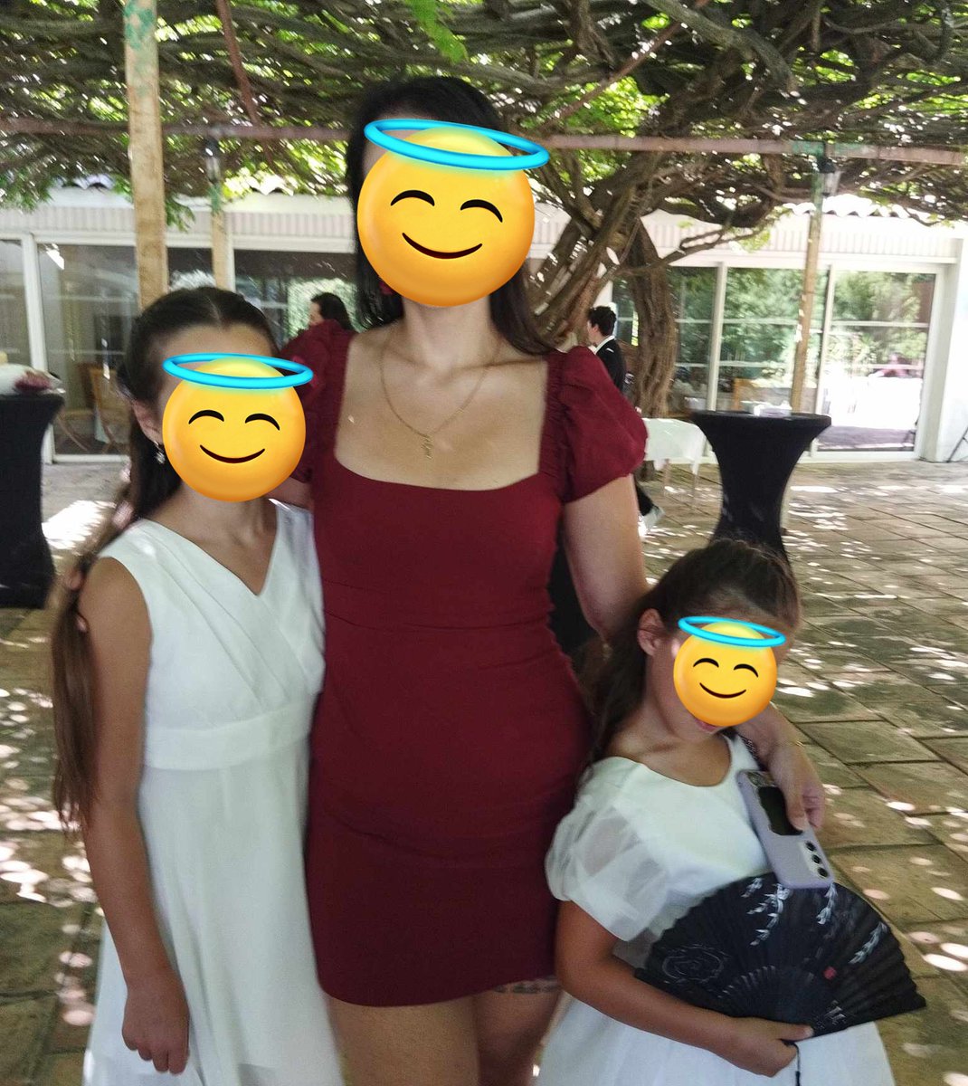 ElyyR6's tweet image. 10ans et 65kg de moins entre ces photos.. un long combat. Et qui je pense continuera toute ma vie.