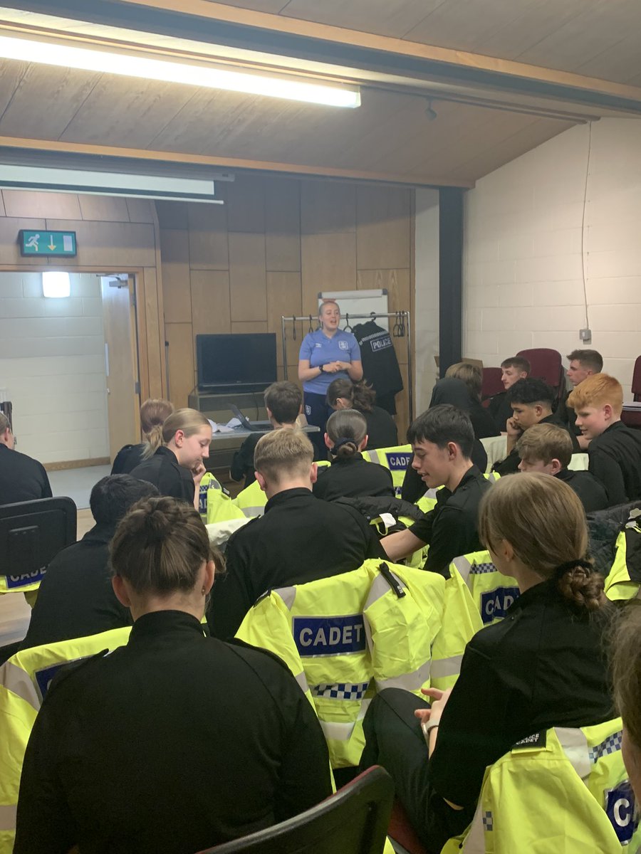 WYP_SallyB's tweet image. Carla from @htafcfoundation came to visit Kirklees @WYP_Cadets last night to talk about the work the Foundation does in the community. 
The Cadets are fundraising for the Foundation via their Tuck Shop, so it was nice to hear where their donations will be going.
