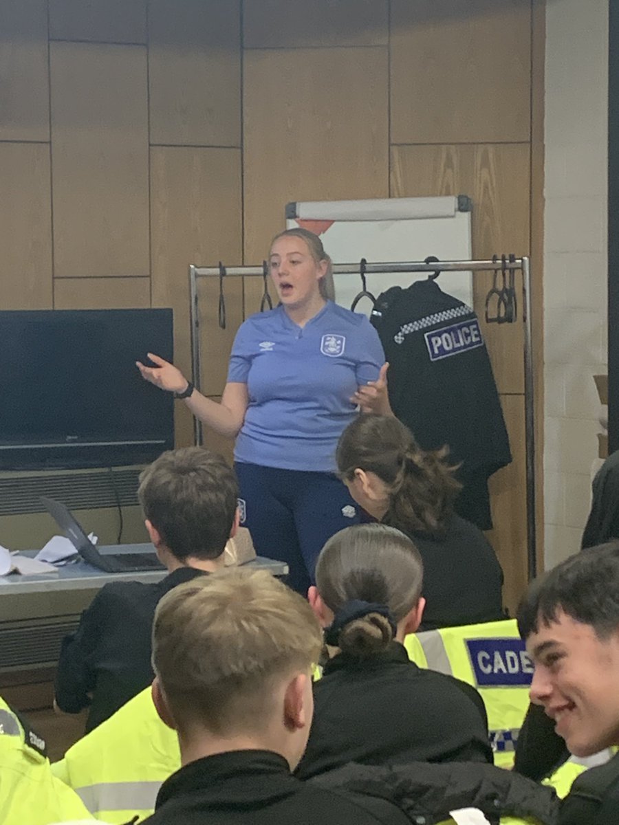WYP_SallyB's tweet image. Carla from @htafcfoundation came to visit Kirklees @WYP_Cadets last night to talk about the work the Foundation does in the community. 
The Cadets are fundraising for the Foundation via their Tuck Shop, so it was nice to hear where their donations will be going.