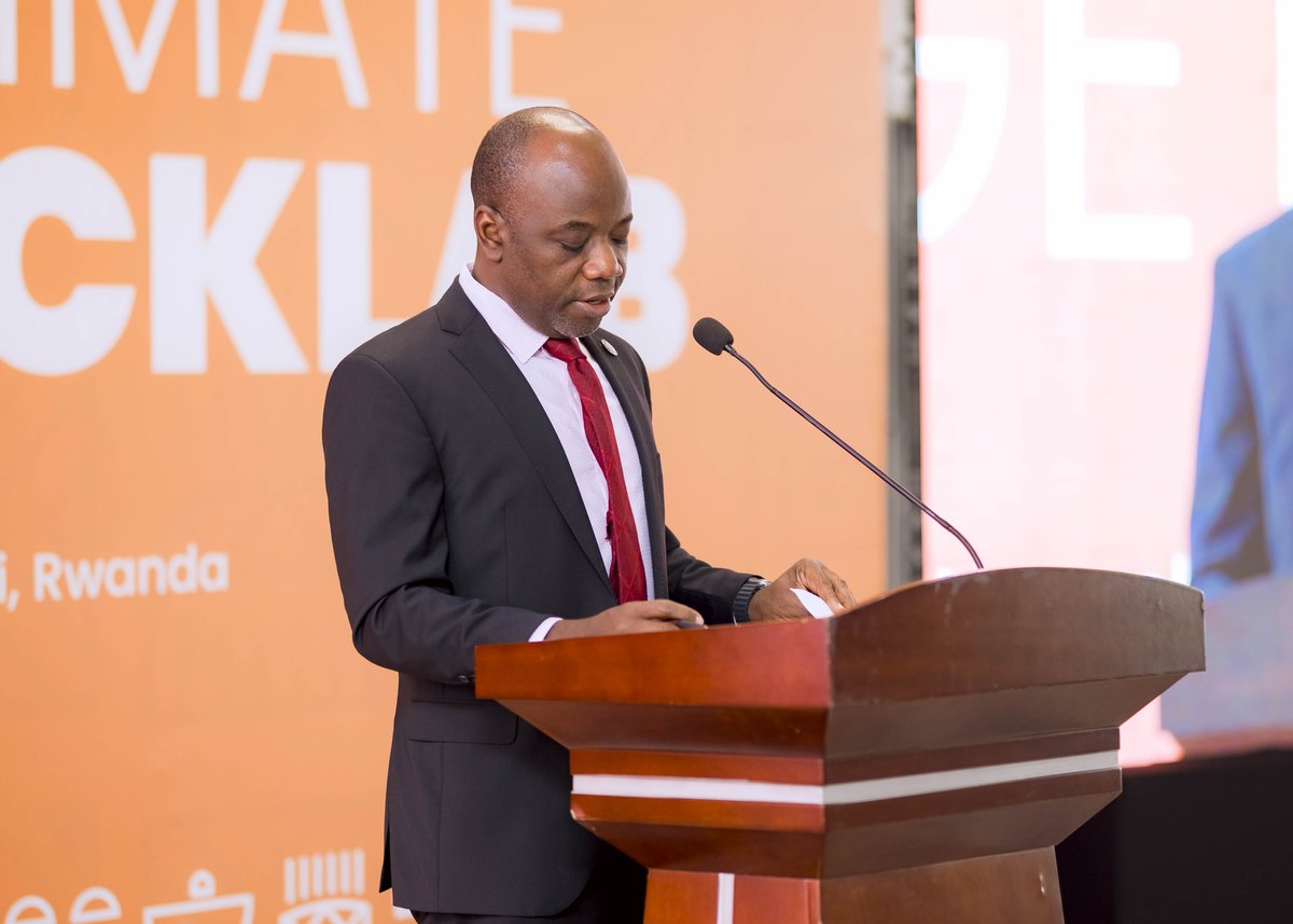 UNFPARwanda's tweet photo. "The intersection of #Climatechange &amp; #SRHR is both a challenge and a vital opportunity for change to empower young people and women, amplifying the voices of those most impacted and capable of driving lasting solutions" -@UNFPA🇷🇼 Rep. @DrAdelakin #ClimateChangeHacklab https://t.co/J795k9AaPK