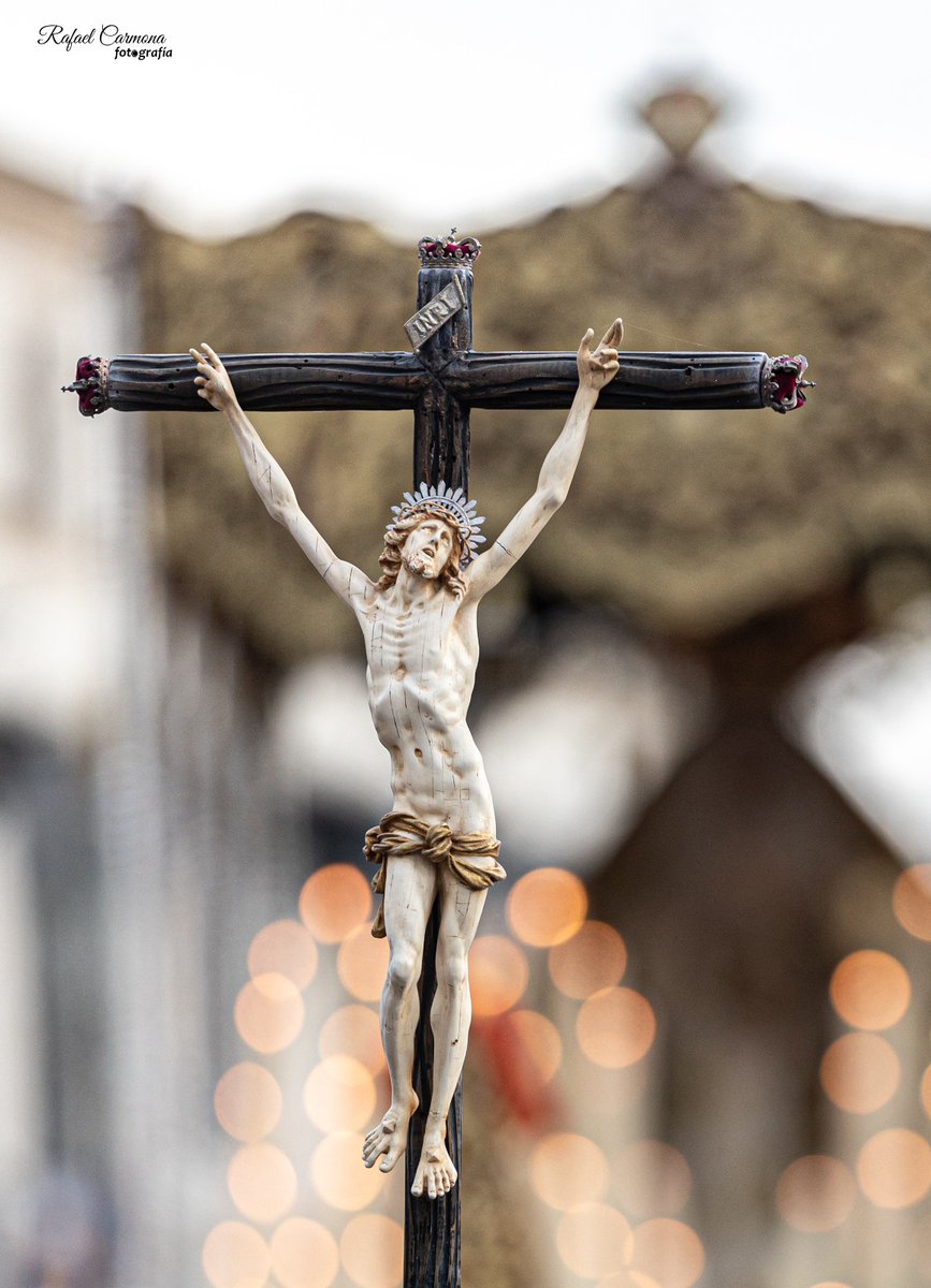 La otra mirada...... Cruces Procesionales
<a href="/EgoSumJerez/">Hdad. Soberano Poder Jerez</a>