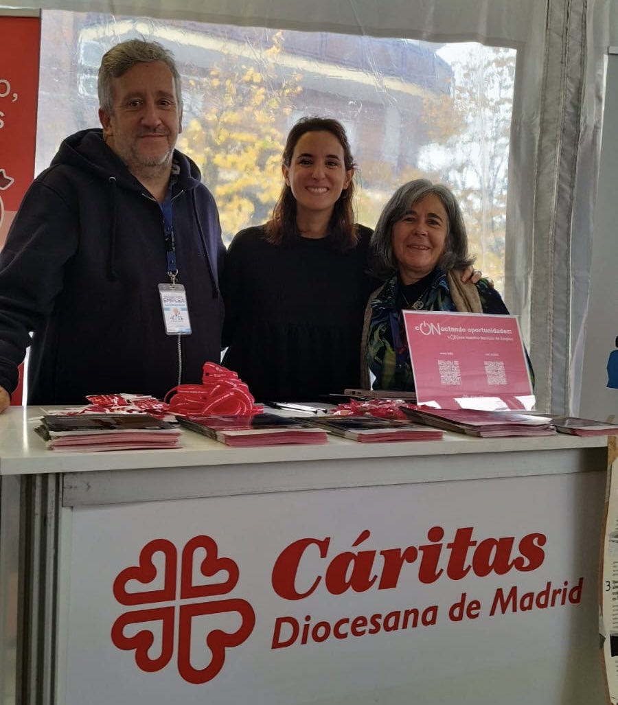 CaritasMadrid's tweet photo. Hoy estamos con nuestra vicaría VII en la I Feria Majadahonda Emplea.
Así actúa el Servicio Diocesano de Empleo, nuestras empresas de inserción y los recursos de formación en esta zona.
#empleo #insercion #formacion #agenciacolocación #ponteenmodoon #enmodoon #conexion https://t.co/aGU4Pyk7o1
