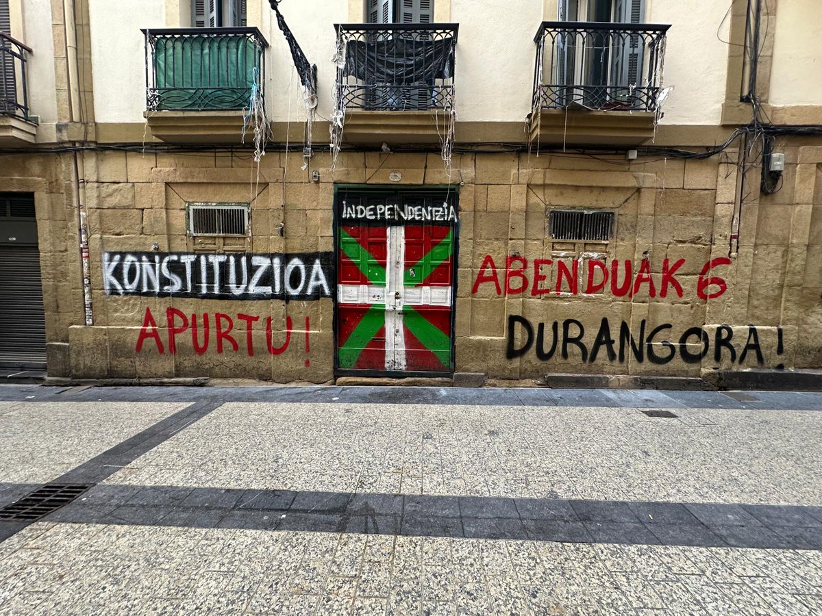 JardunK's tweet photo. JARKI antolakunde iraultzaileak abenduaren 6an espaniar konstituzioaren aurkako manifestazioa burutuko du Durangon. Manifestazioa Landakoko tximiniatik abiatuko da arratsaldeko 19:00etan.  

EUSKAL HERRI LANGILEAK APURKETA! https://t.co/4o6mgqZq4M