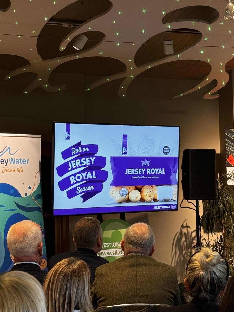 Farm Jersey (@farm_jersey) on Twitter photo Roll on Jersey Royal season... thanks to Alex Bartlett, CEO of <a href="/Albert_Bartlett/">Albert Bartlett</a> for joining us and sharing his passion & excitement about their plans for the 2025 season. We can't wait to see the purple takeover as they look to reinvigorate consumers love for our favourite tuber. Roll on Jersey Royal season... thanks to Alex Bartlett, CEO of <a href="/Albert_Bartlett/">Albert Bartlett</a> for joining us and sharing his passion & excitement about their plans for the 2025 season. We can't wait to see the purple takeover as they look to reinvigorate consumers love for our favourite tuber.