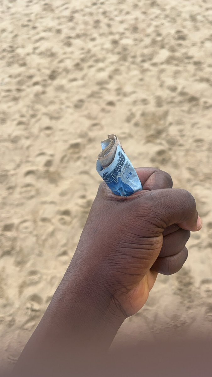 Do anything wey you like but you see dis money… I no go give you 🌚