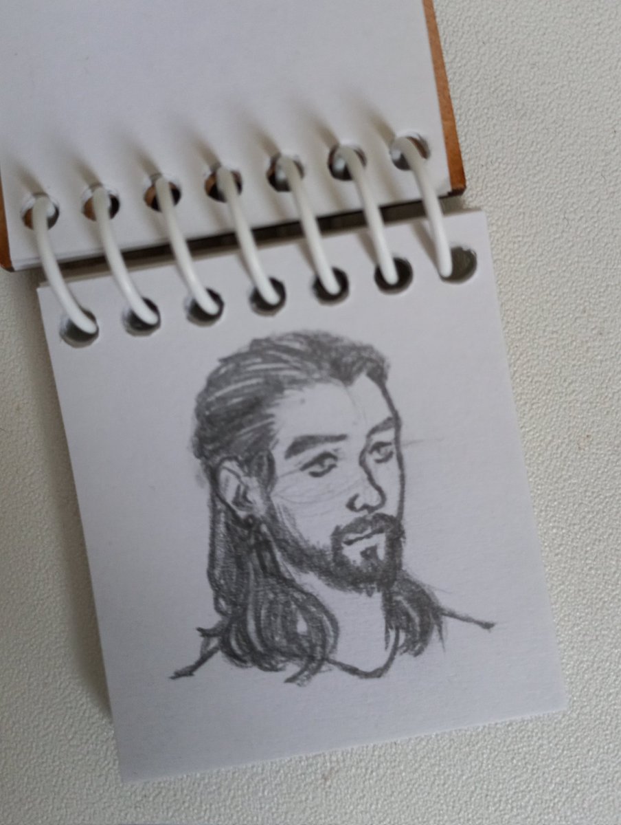 ava_omidi72809's tweet photo. I drew him in a tiny sketch book😭
I love Jacksepticeye with long hair https://t.co/8iZzZOWky6