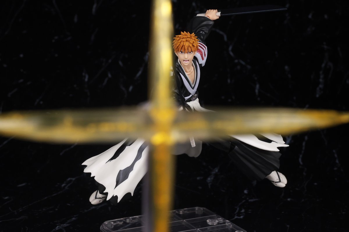 BLEACH 黒崎一護　二刀斬月　フィギュアーツ