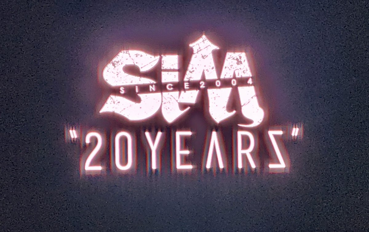 inasoutatsu's tweet photo. SiM 20TH ANNiVERSARY 
 「20YEARS」
11月2日&amp;3日の2DAYS参戦！
20年最後の1日と21年目の始まりの1日を目撃できた幸せ！
SiMについてきて本当によかった
唯一無二のバンド！
これからもついていきまっす！

#SiM20th
#SiM https://t.co/EXf95AVIvU
