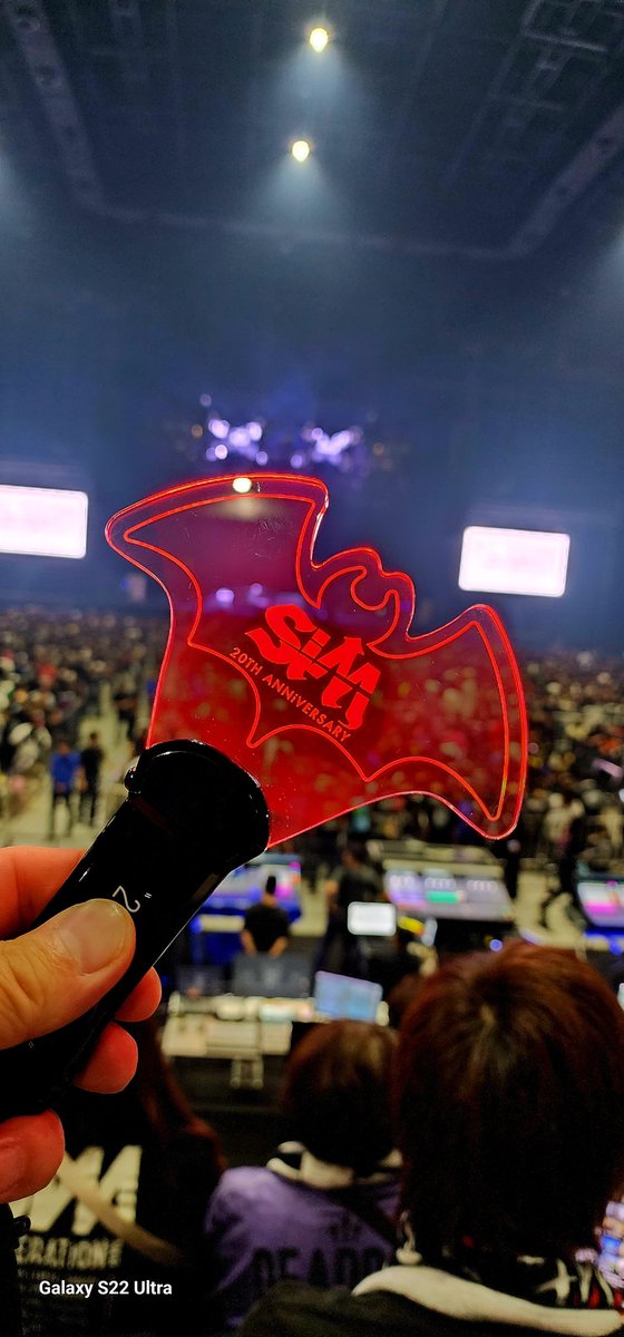 inasoutatsu's tweet photo. SiM 20TH ANNiVERSARY 
 「20YEARS」
11月2日&amp;3日の2DAYS参戦！
20年最後の1日と21年目の始まりの1日を目撃できた幸せ！
SiMについてきて本当によかった
唯一無二のバンド！
これからもついていきまっす！

#SiM20th
#SiM https://t.co/EXf95AVIvU