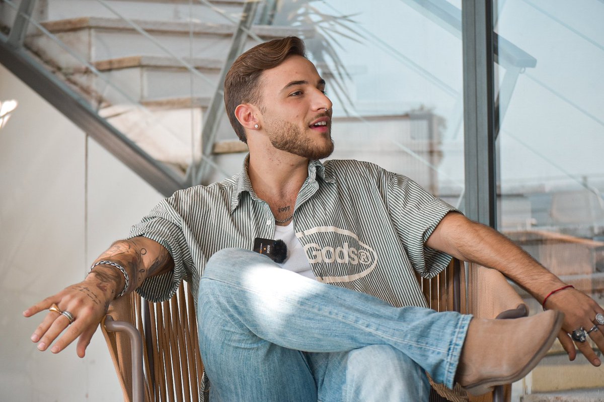 Fotografías de <a href="/lucas_curotto/">Lucas Curotto</a> para <a href="/SevillaEnHora/">Sevilla En Hora</a> 

Próximamente la entrevista en el canal de YouTube de #SevillaEnHora 

#LucasCurotto <a href="/LucasCGlobal/">Lucas C Global</a> <a href="/LucasCurottoArg/">Lucas Curotto Argentina 🇦🇷</a> <a href="/lucascurottoMx/">Lucas Curotto México🇲🇽</a> <a href="/lucascurottouy/">Lucas Curotto Uruguay 🇺🇾</a>