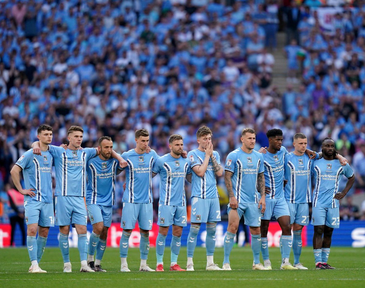 CalTalksNL's tweet photo. Mark Robins. The first 17 years of my life were full of heartache and disappointment from Coventry.

You came in and gave me the 7 best years of my life.

2 Promotions, an FA Cup Semi-Final, a Championship play-off final.

You made me love Coventry again. Thank you legend. #PUSB https://t.co/E8g25G5KXR