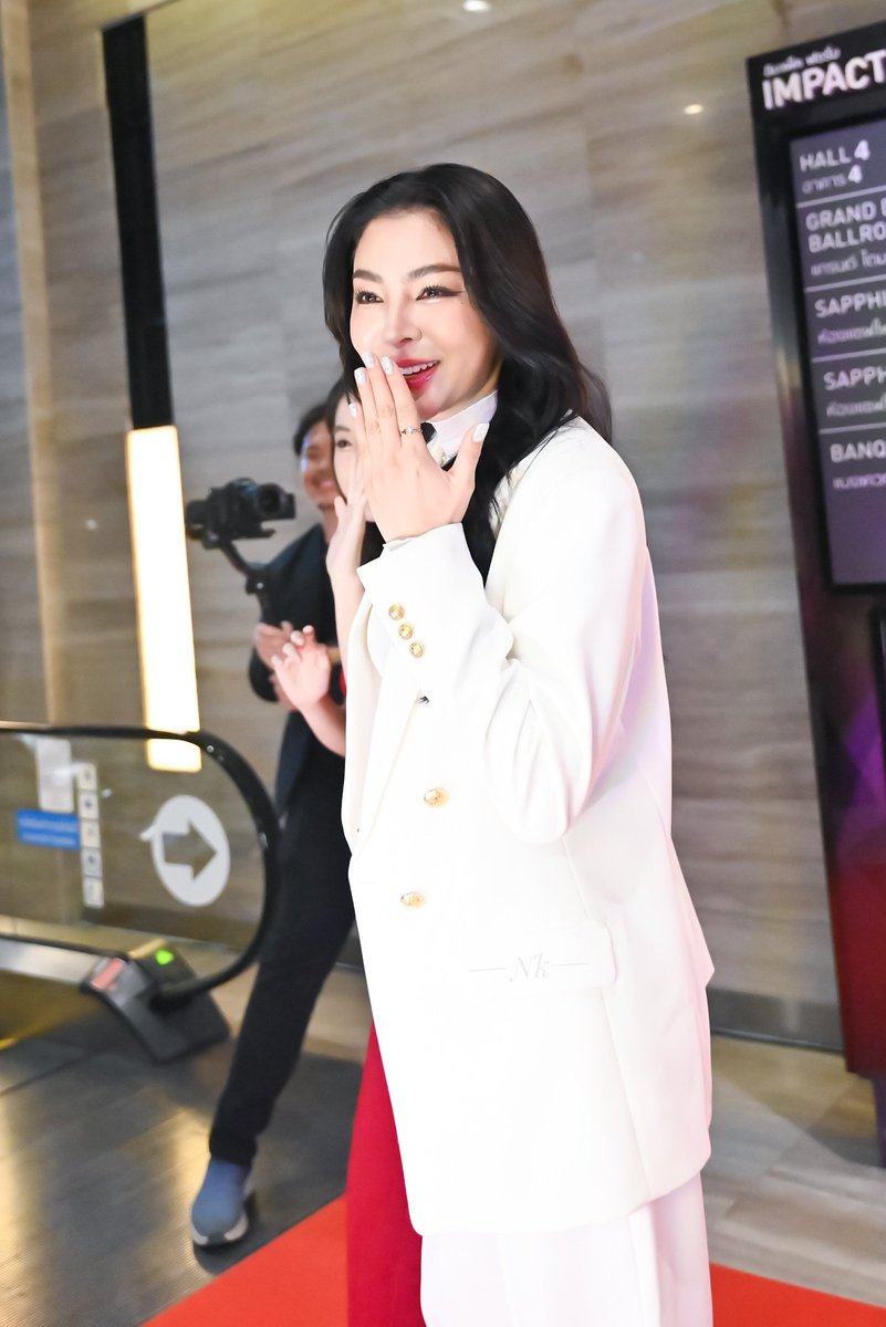 ChanidaNk's tweet photo. 😘😘😘

FAYEYOKO X POTY2024
#THA2024xFayeYoko
#2024thailandheadlines https://t.co/JzGRSSHQVq