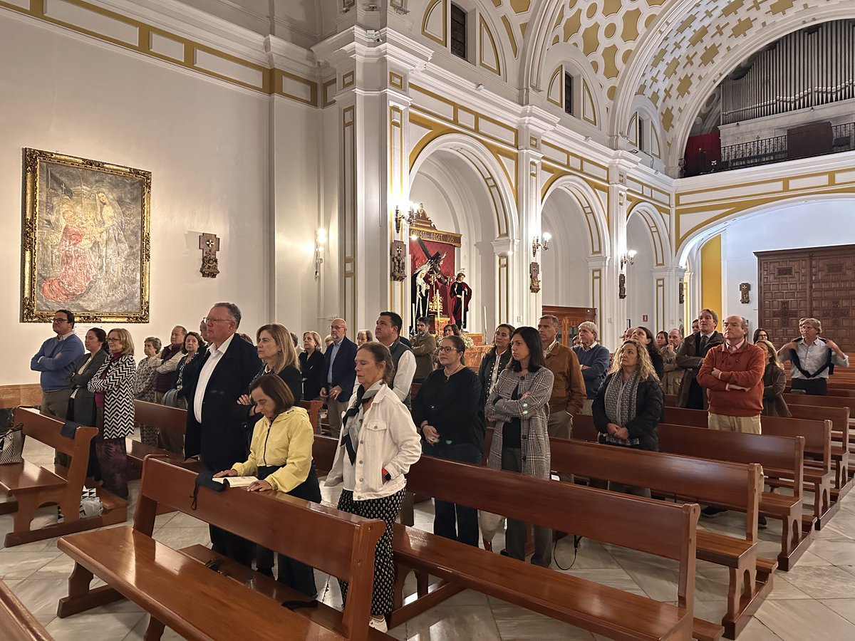 El pasado lunes 4 de noviembre, se celebró en Sevilla una eucaristía por los difuntos de los Equipos de Nuestra Señora de Sevilla y sus familiares, y se pidió especialmente por los fallecidos durante este último curso.

#ensandoc #ensespana